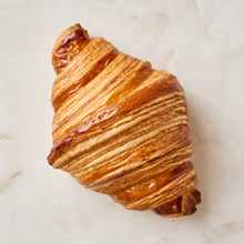 Load image into Gallery viewer, Butter croissant
