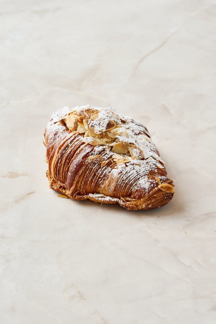 Almond Croissant (D,G,N)