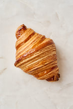 Load image into Gallery viewer, Butter croissant (D,G,N)
